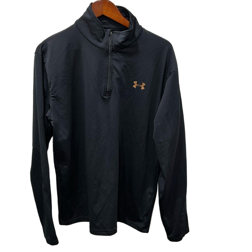 Under Armour women’s long sleeve black tops size L GUC…